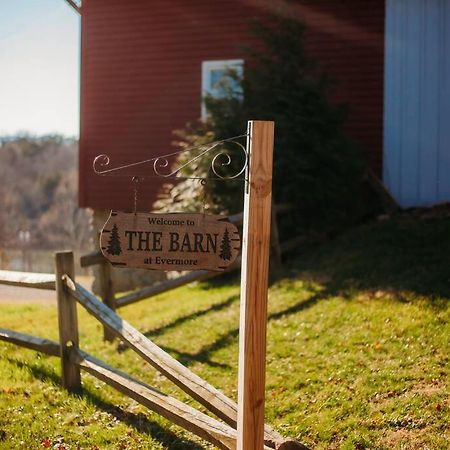 The Barn At Evermore: Riverfront Retreat W/Hot Tub Luray Buitenkant foto