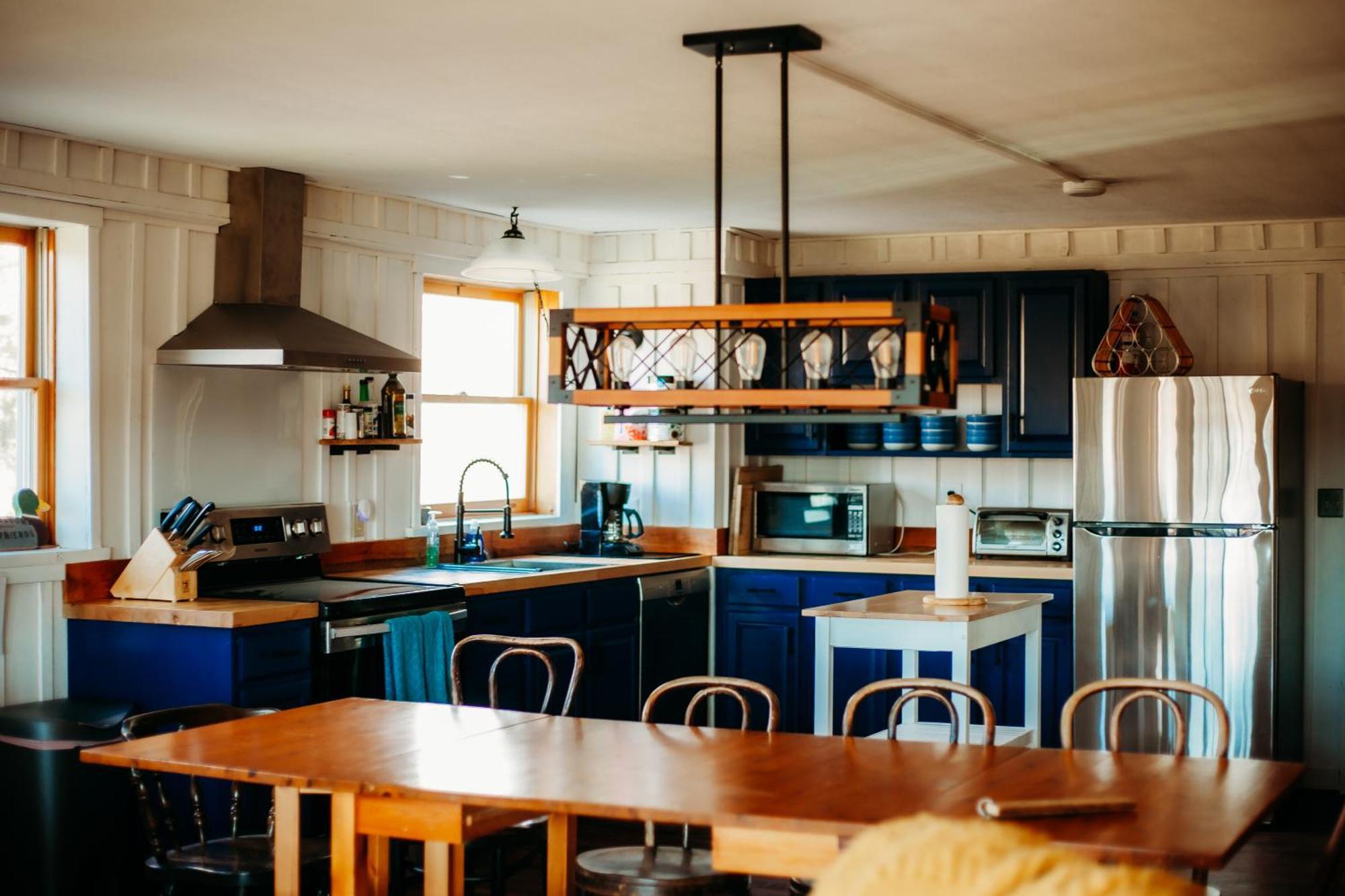 The Barn At Evermore: Riverfront Retreat W/Hot Tub Luray Buitenkant foto