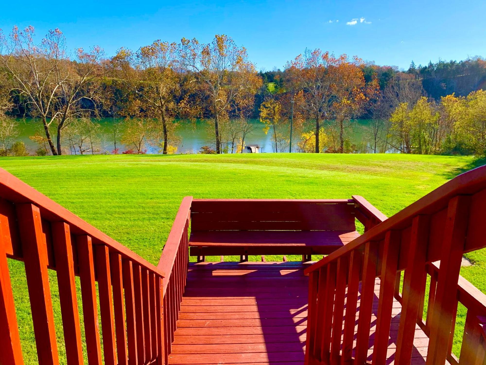 The Barn At Evermore: Riverfront Retreat W/Hot Tub Luray Buitenkant foto